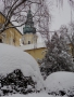 Věž arcibiskupského zámku v zimě