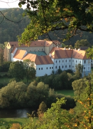 Přednáška | Středověké klášterní zahrady a jejich rostliny | listopad 2019